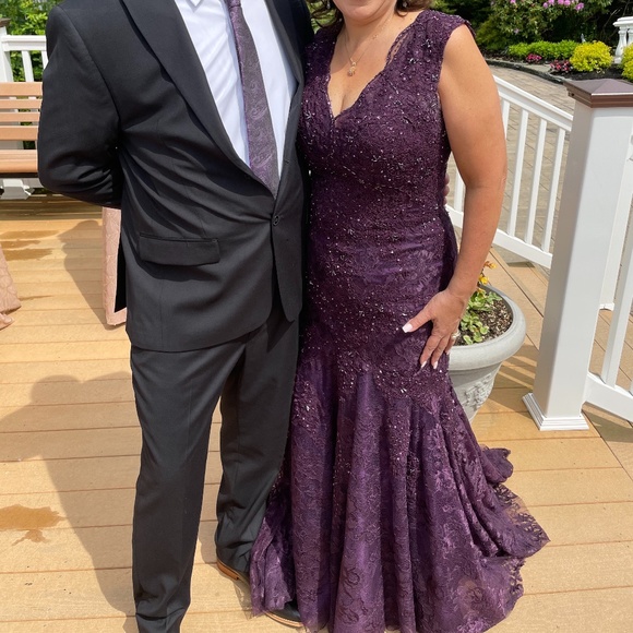 MOTHER OF THE GROOM GOWN - Picture 9 of 9